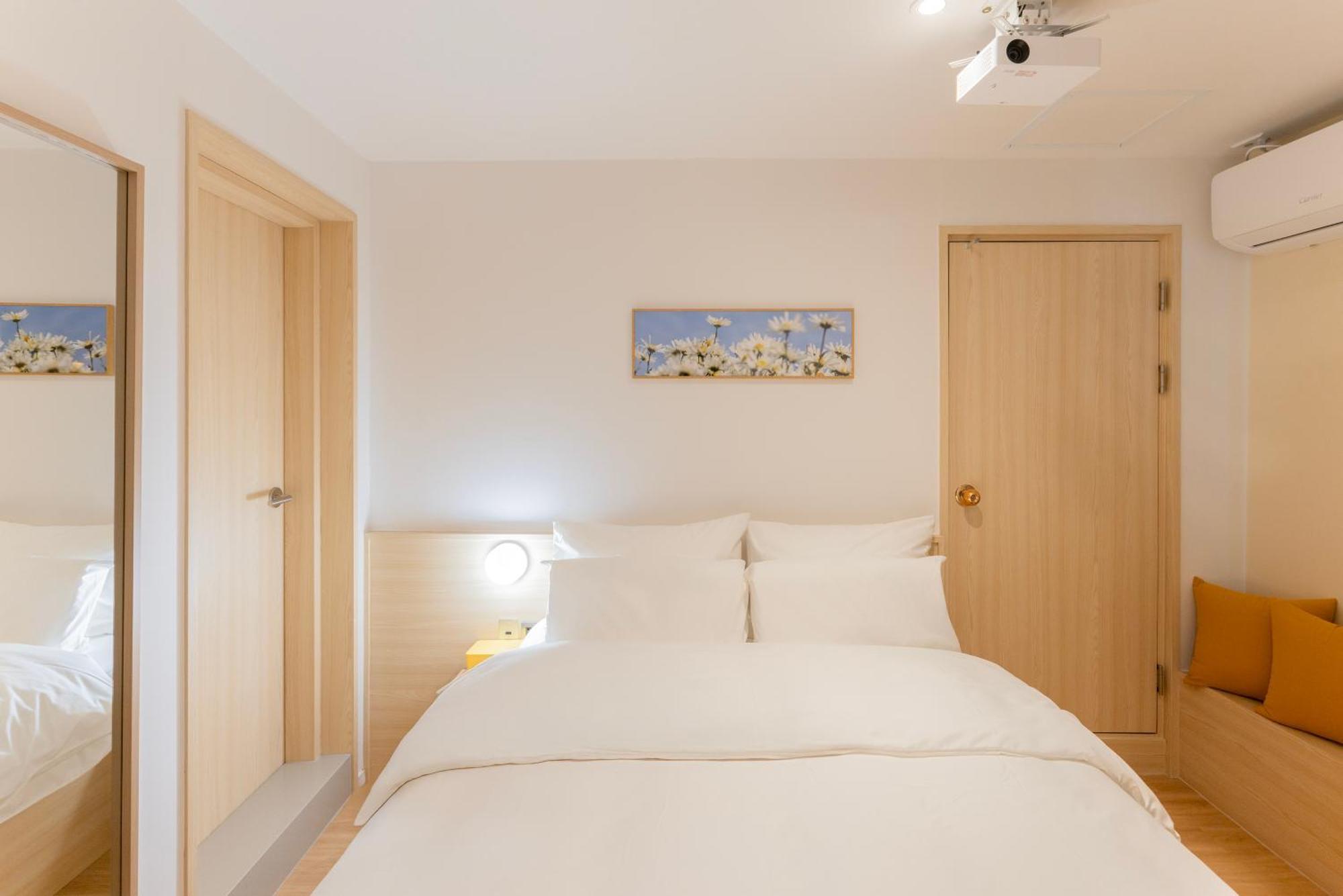2025 Renovated- Hotel Marguerite Seoul Exterior foto
