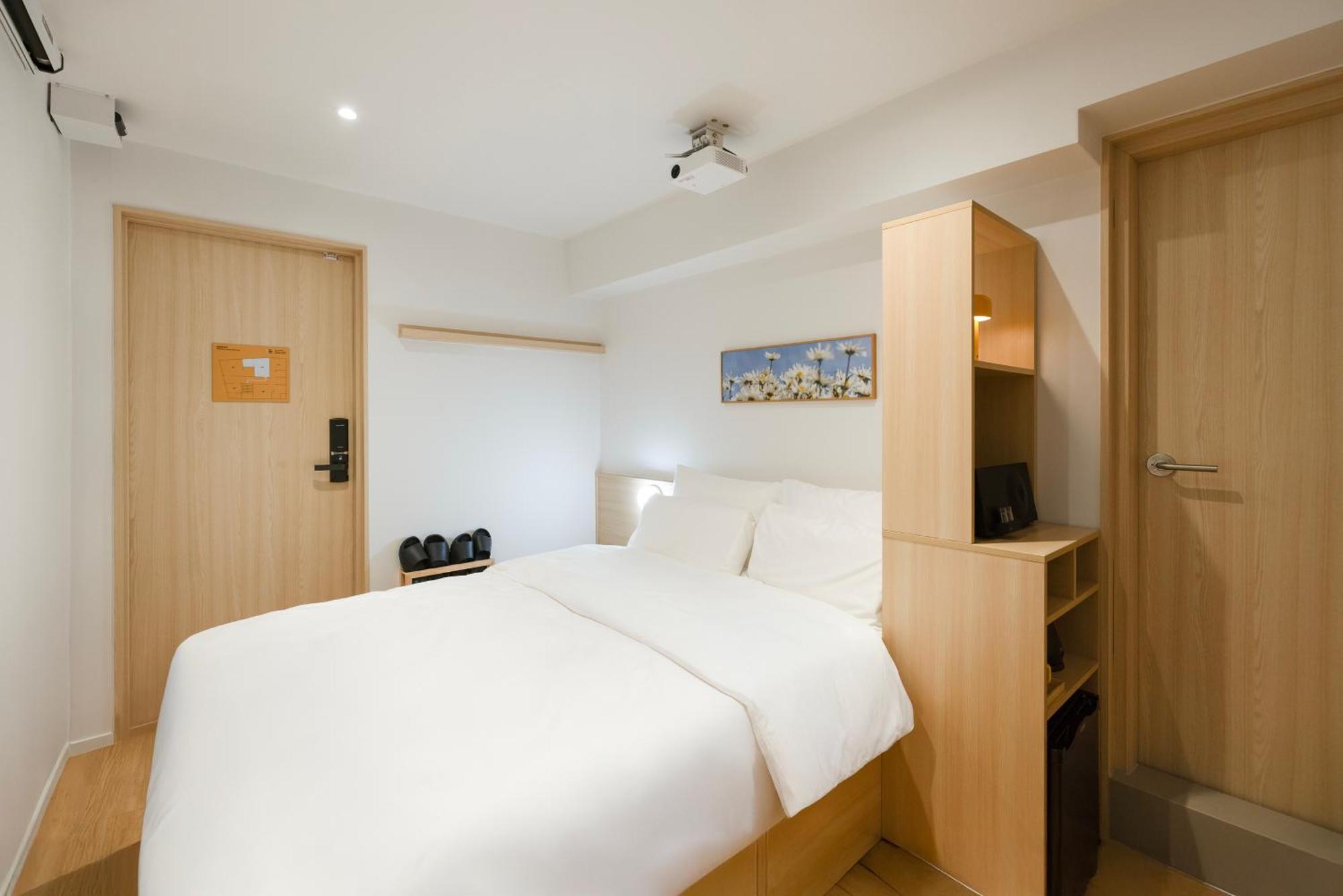 2025 Renovated- Hotel Marguerite Seoul Exterior foto